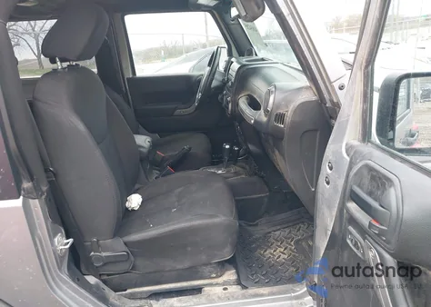 2014 Jeep Wrangler Sport z USA, uszkodzony, nr VIN 1C4AJWAG2EL209228